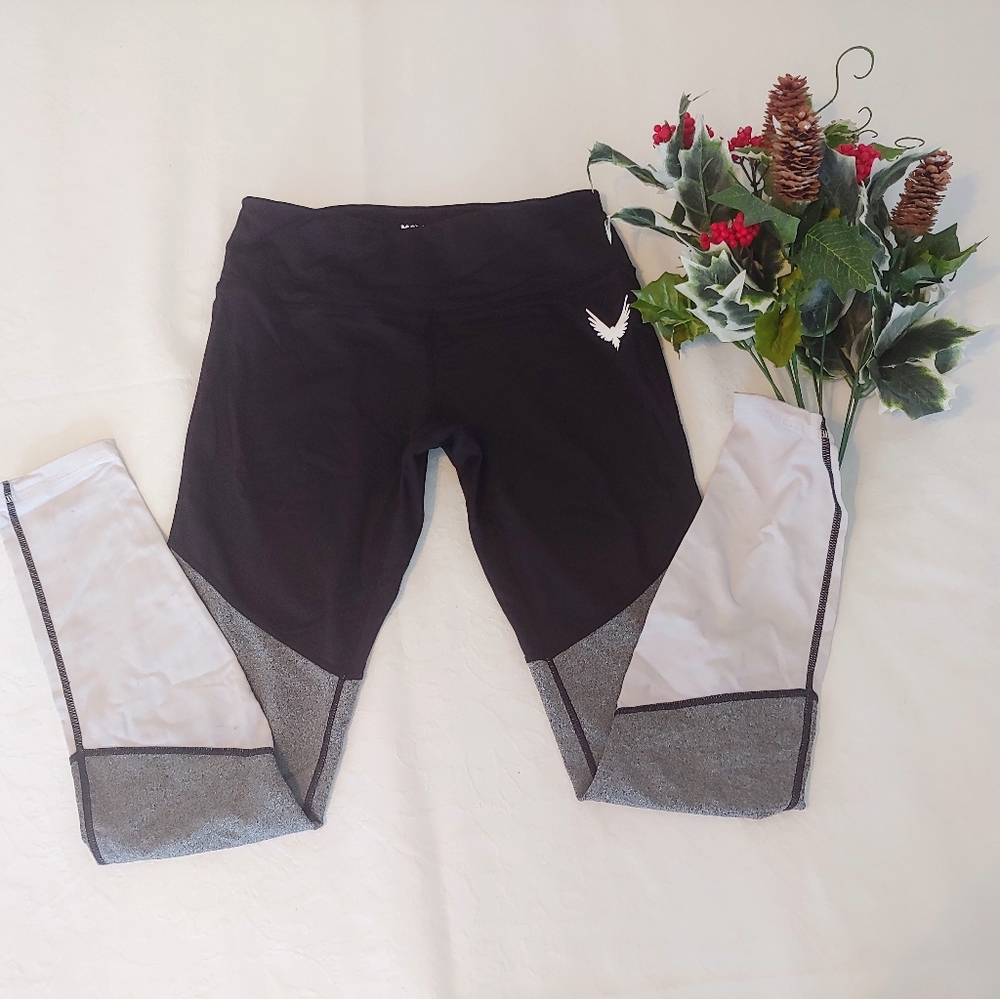 Maverick By Logan Paul Leggings Workout Medium